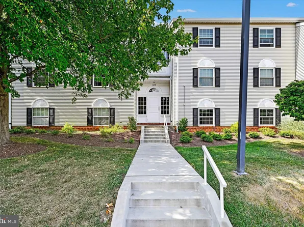110 Castletown Rd Unit 301, Lutherville Timonium, MD 21093