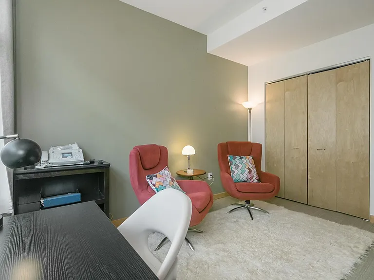 309 W Washington Ave #401 — Photo 37