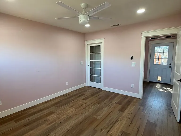 2329 Scenic Ave — Photo 15