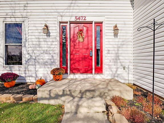 3rd image of 5472 Gillette Ave