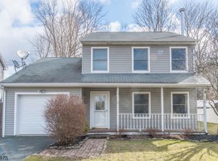 86 Vail Rd, Landing, NJ 07850