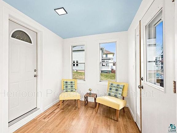 5th image of 1219 E 5th St
