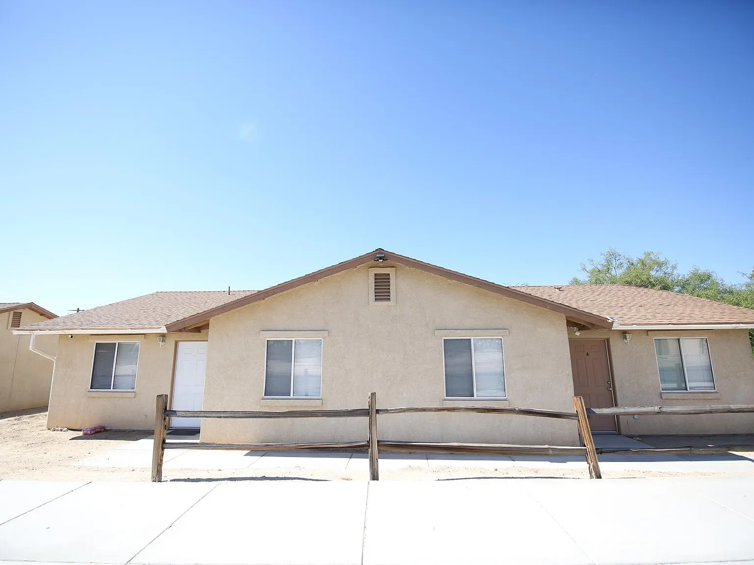 2 bed, 860 sqft, $1,650 — Photo 1