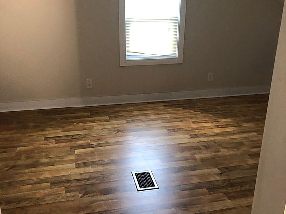 5th image of 4221 Jefferson Ave