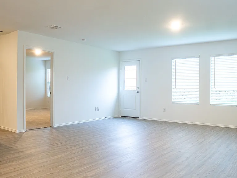 15137 Tejano St — Photo 5