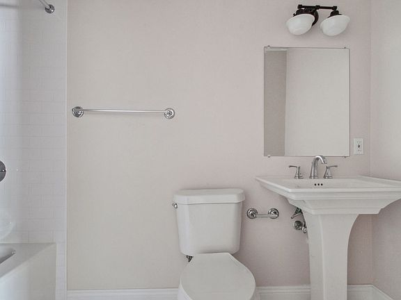 3rd image of 2135 2nd St APT 105