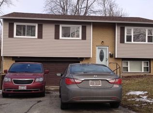 540 Hickok Ave, University Park, IL