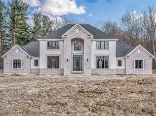 2525 Brainard Rd, Pepper pike, OH 44124