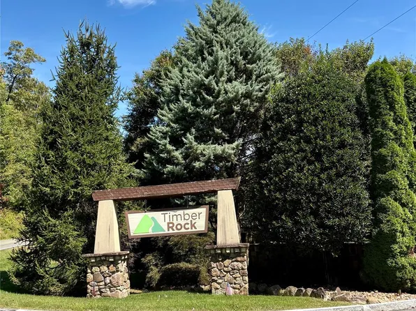 6929 Timber Rock Dr, Lenoir, NC 28645