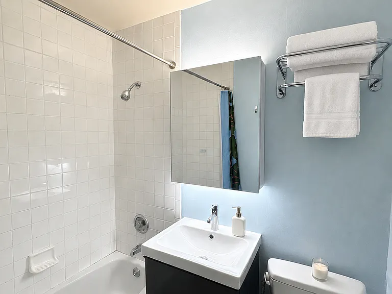 4465 Douglas Ave #11K — Photo 9