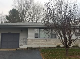 4314 Sioux Ln, McHenry, IL 60050