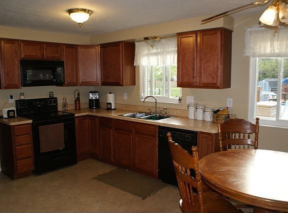 4th image of 5083 Creekside Blvd