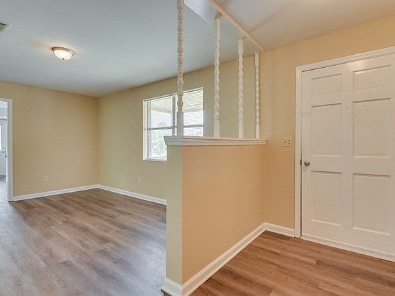 2nd image of 2702 Castletown Dr