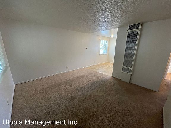 3rd image of 515 Limoneria Ave APT B