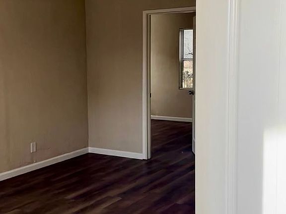 2nd image of 3212 Chester Ln #H