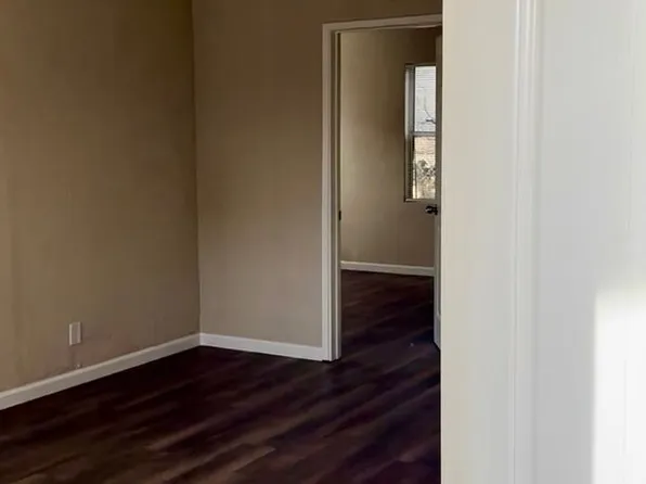 Chester Lane, 3212 Chester Ln #H, Bakersfield, CA 93304