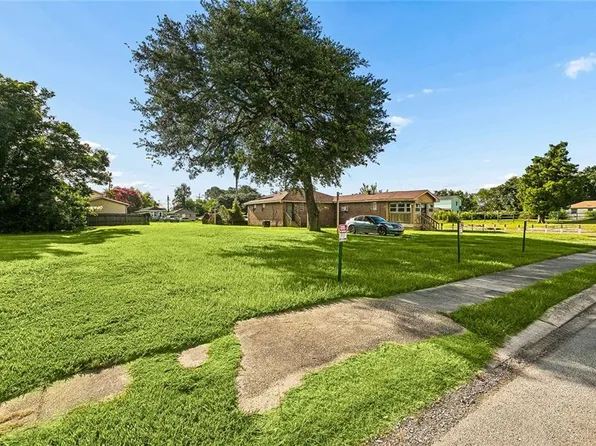 5022 Mexico St, New Orleans, LA 70126