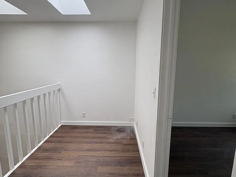 208 Pearl St #I — Photo 17