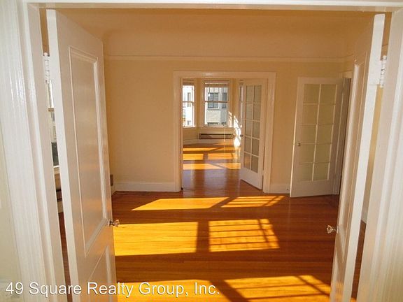 3rd image of 1895 Jefferson St #302