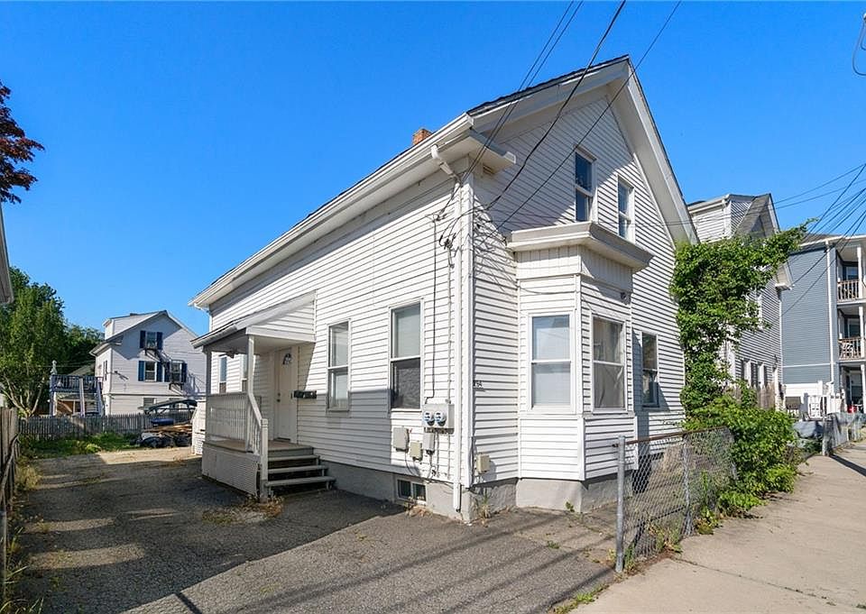 1st image of 294 Admiral St