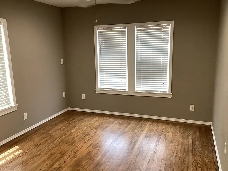 SW bedroom