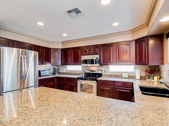 14Desert Willow