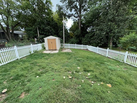 3rd image of 351 Averett Pl