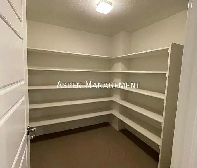 2215 Village Green Way — Photo 24