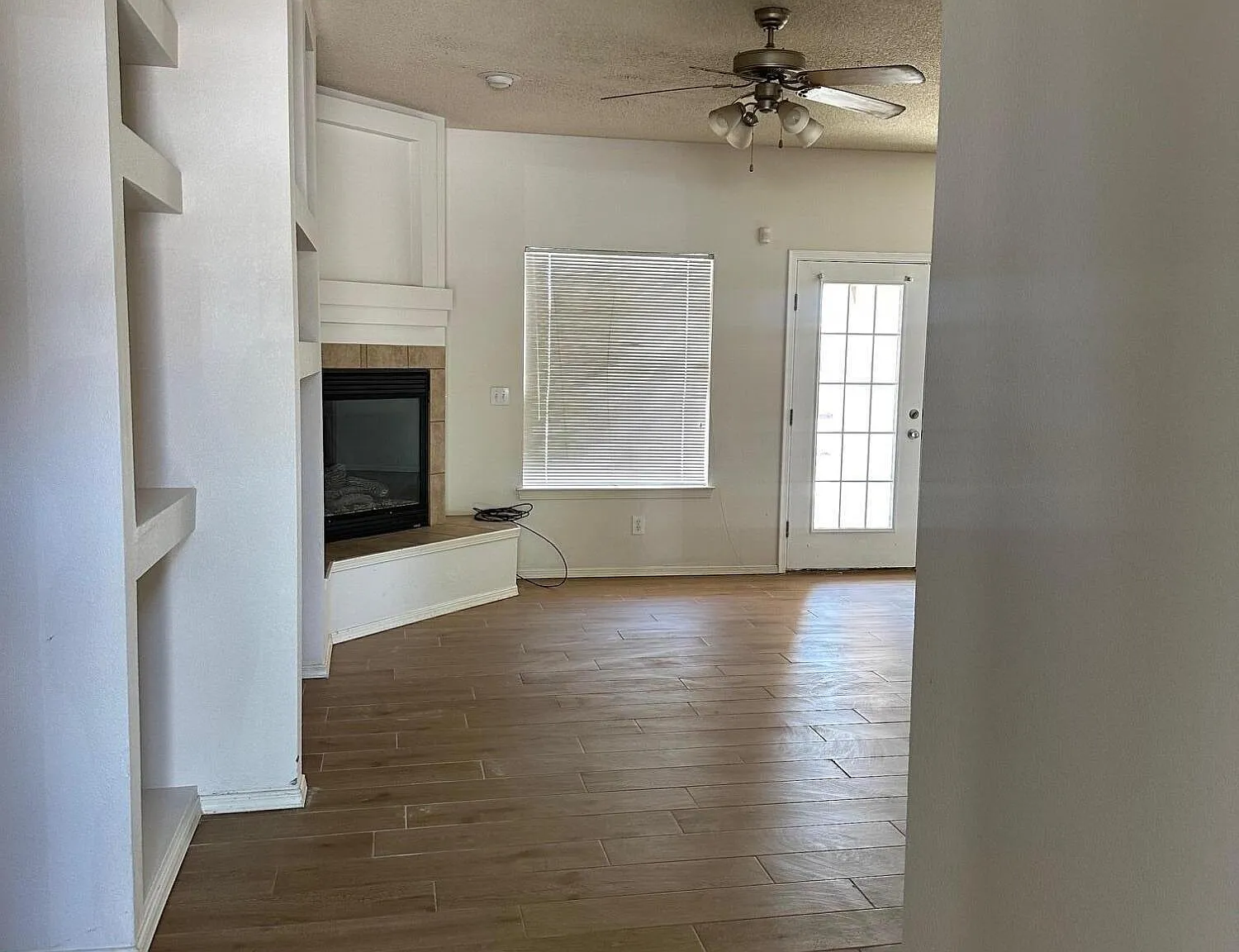 4 bed, 2.0 bath, 1480 sqft, $1,750 — Photo 2