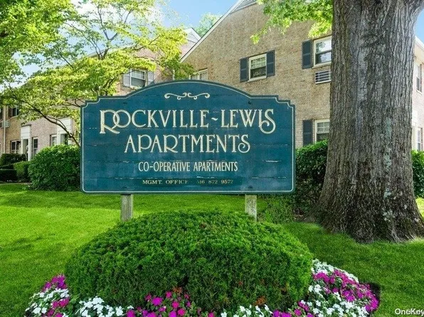 8 N Lewis Place #1.1A, Rockville Centre, NY 11570