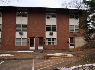 1 Terrace Gdns, Wallingford, CT 06492