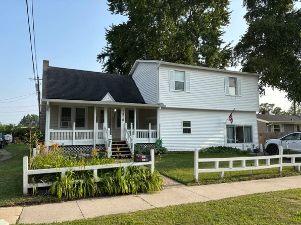 1918 Minnie St #A, Pt Huron, MI 48060