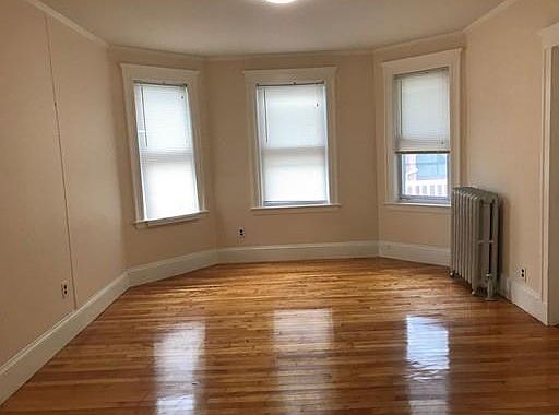 2nd image of 15 Brainerd Rd #12