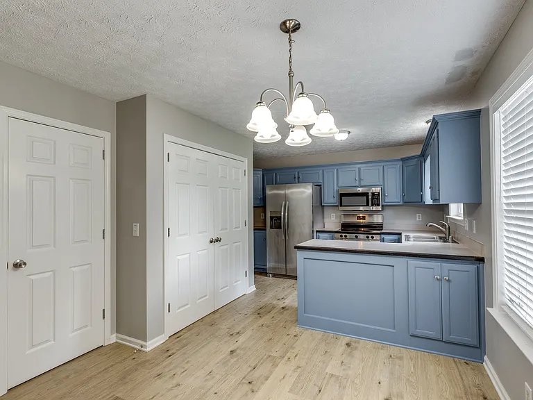 125 Grant Ct — Photo 12