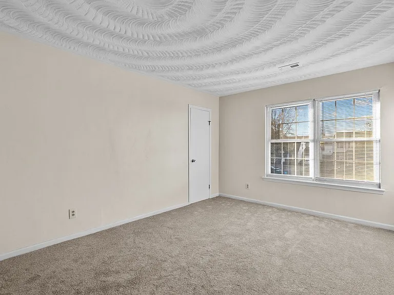 1110 Chapel St — Photo 19