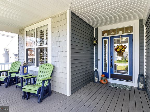 4th image of 36768 Hummingbird Way N