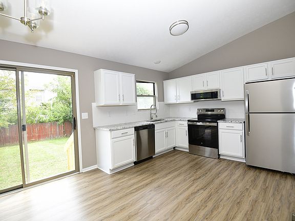 4th image of 2730 Raphael Dr