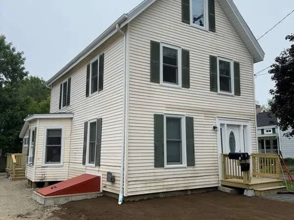 36 Grove St #B, Rockland, ME 04841