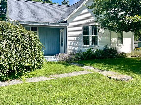 4th image of 129 E 2nd North St Lot 133