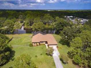 11526 SW Meadowlark Cir, Stuart, FL 34997