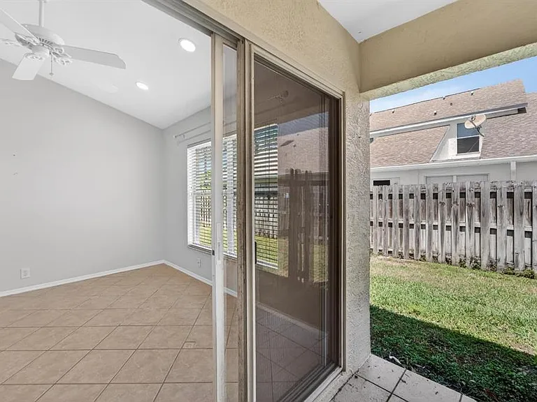 658 Green Valley Rd #B3 — Photo 49