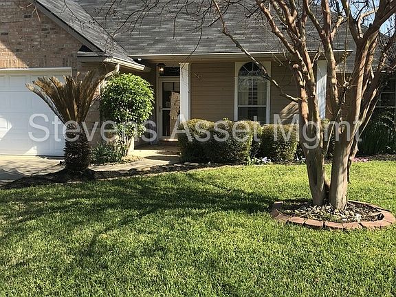 2nd image of 408 Heritage Dr