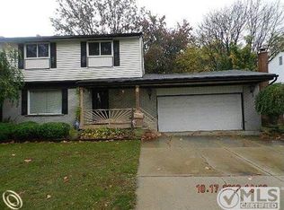 29127 Lyndon St, Livonia, MI 48154