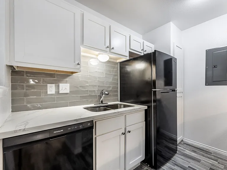 Villa del Sol Apartments — Photo 1