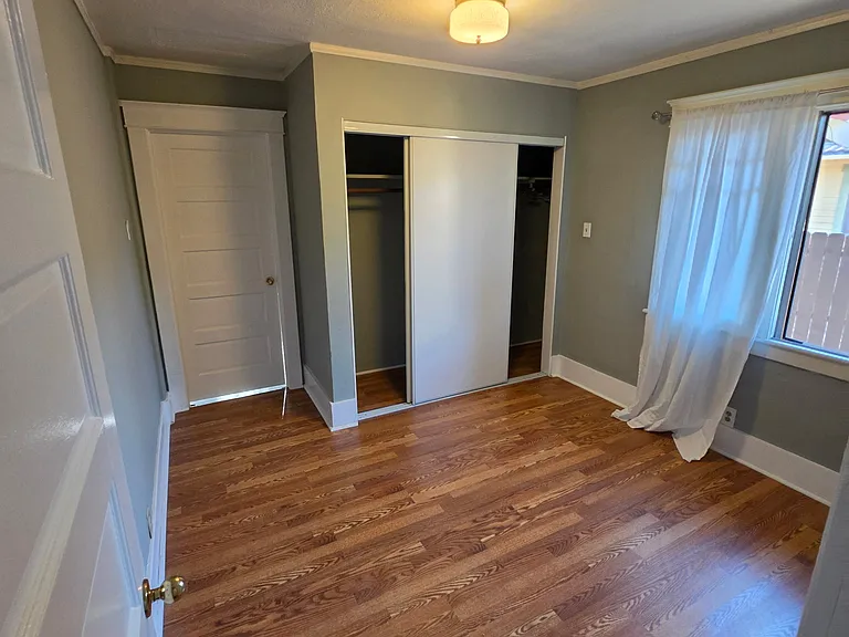 828 Orizaba Ave — Photo 7