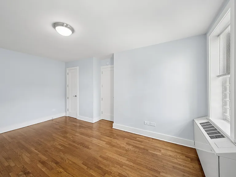 1540 Pelham Pkwy S #1K — Photo 6