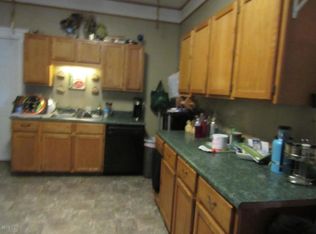 30 S Main St, Quincy, MI 49082