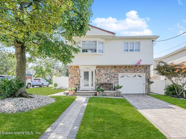 256 Thomas St, Staten Island, NY 10306