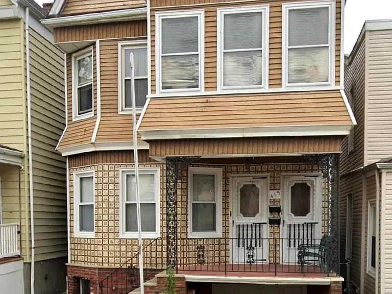 413 Davis Ave #2-0904 — Photo 8