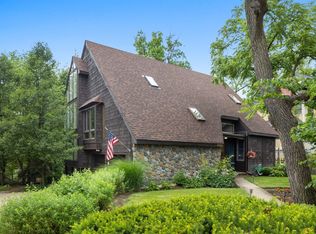 5122 Carpenter St, Downers Grove, IL 60515